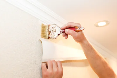 Pose de papier peint à Venteuges — revêtements muraux et toiles de verre